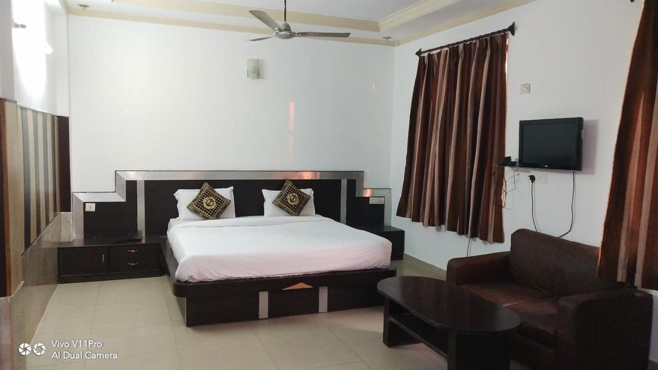 Fabhotel Prashant Palace Mysore Luaran gambar